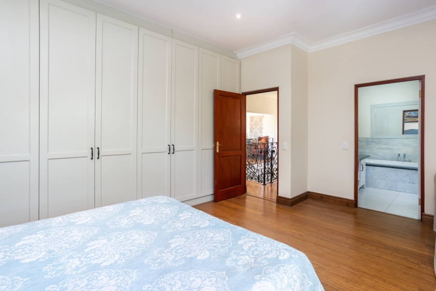 5 Bedroom Property for Sale in Val De Vie Estate Western Cape